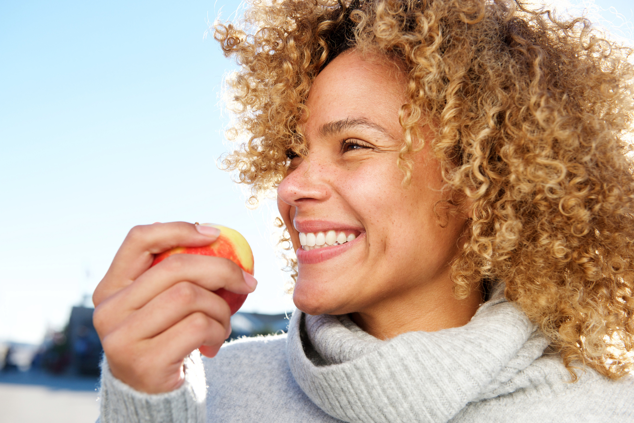 Apples, berries and tea fend off Alzheimer’s